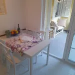 Rab-centar 4*
