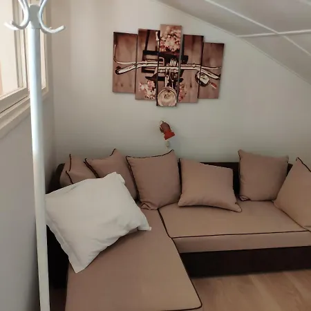 Rab-centar 4*