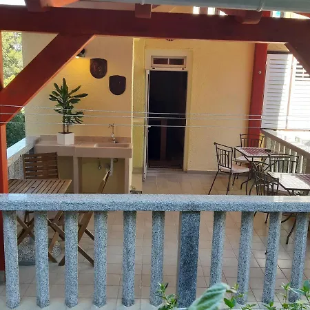 Rab-centar Vendégház 4*